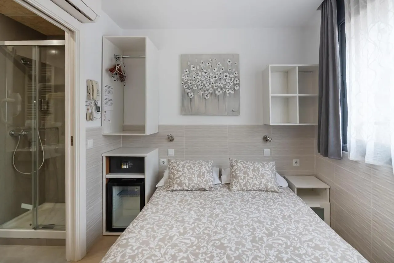 Pensión Hostal House Barcelona