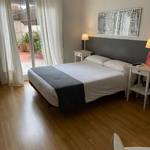 2* Konukevi El Ninot