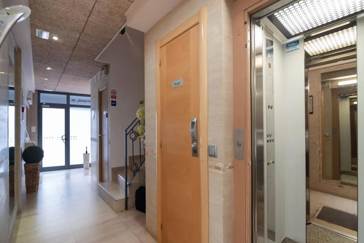 Hostal House Barcelona 2*,  Spanien
